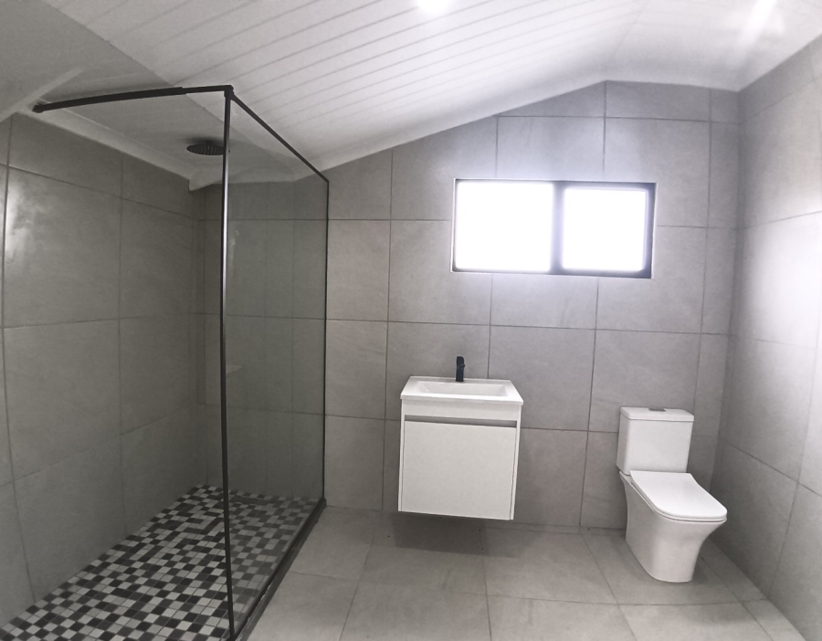 5 Bedroom Property for Sale in Fraaiuitsig Western Cape